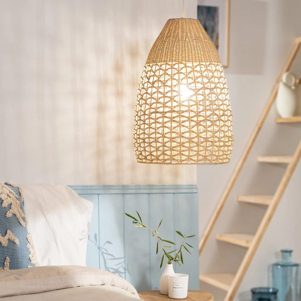 Elegance d'Antan Vintage Rattan Pendant Light