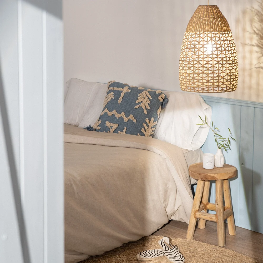 Elegance d'Antan Vintage Rattan Pendant Light